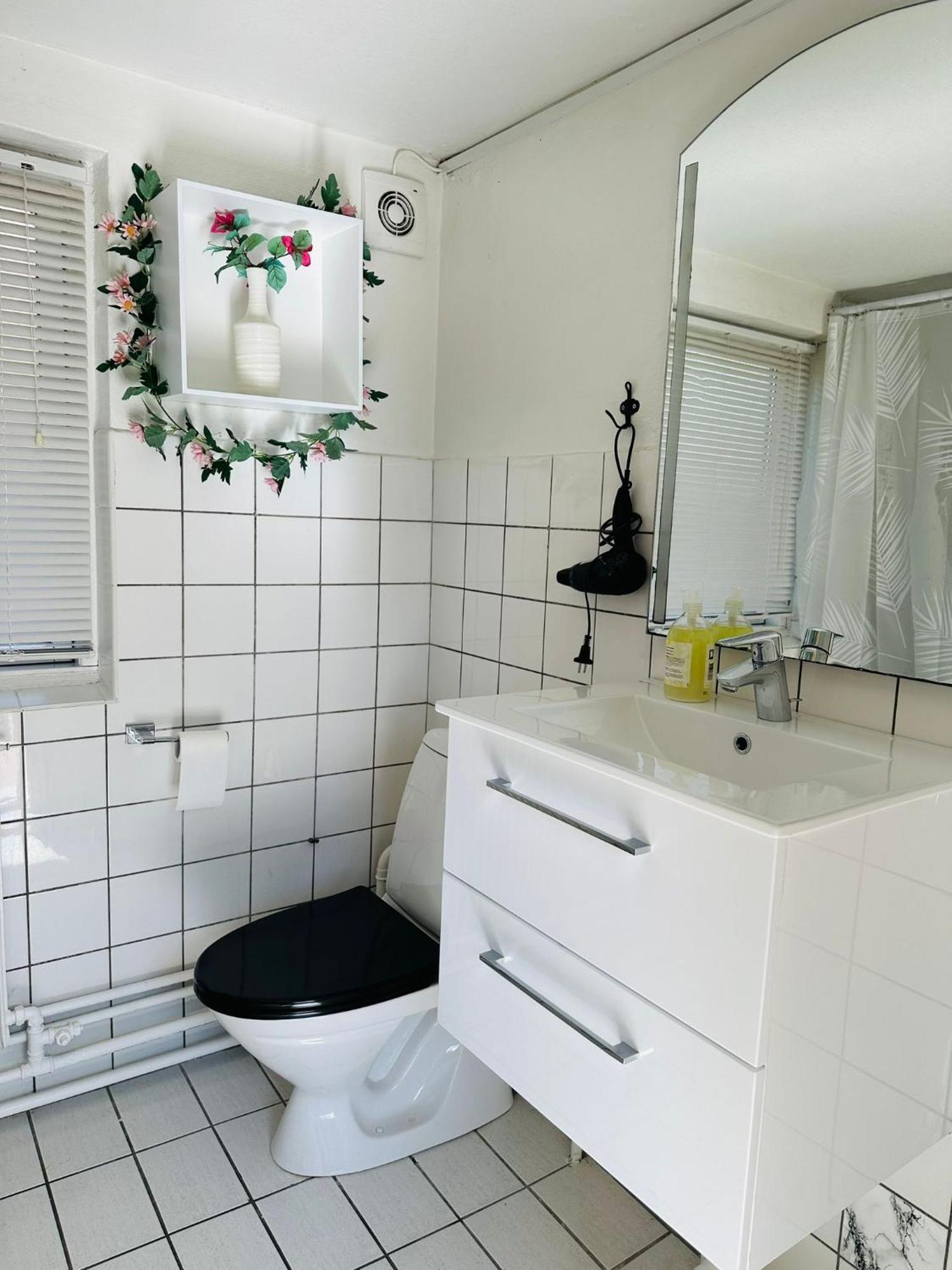 5 Minute Walk To Lego House - Perfect Location - Studio Room With Private Entrance - Garden On Site บิลลุนด์ ภายนอก รูปภาพ